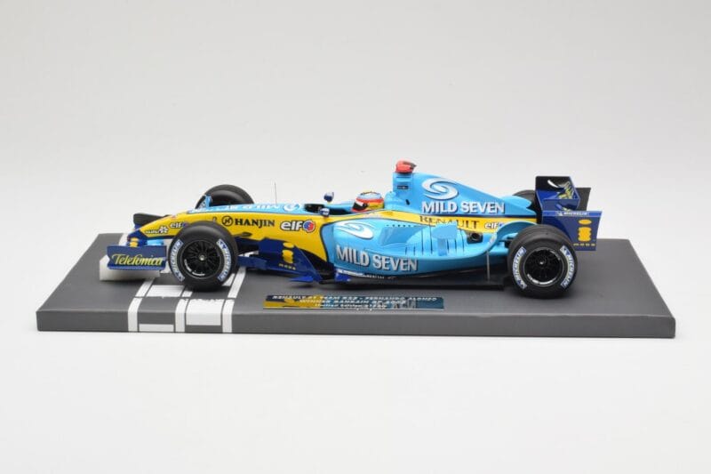 Renault R25 #5 F. Alonso Bahrain GP 2005 Minichamps 1:18 117050305 Derva