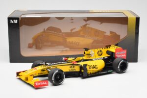 Renault R30 R. Kubica / V. Petrov F1 Showcar 2010 Minichamps 1:18 7711428831 Metalas - nuotrauka 6 iš 6