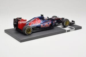 Scuderia Toro Rosso STR10 Renault #33 M. Verstappen Australian GP 2015 Minichamps 1:18 117150033 Derva - nuotrauka 3 iš 7