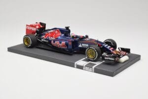 Scuderia Toro Rosso STR10 Renault #33 M. Verstappen Australian GP 2015 Minichamps 1:18 117150033 Derva - nuotrauka 4 iš 7