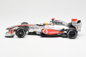 McLaren MP4-24 #1 L. Hamilton 2009 Dealer Edition Minichamps 1:18 503091801 Metalas - nuotrauka 3 iš 6