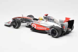 McLaren MP4-24 #1 L. Hamilton 2009 Dealer Edition Minichamps 1:18 503091801 Metalas - nuotrauka 5 iš 6