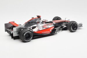 McLaren MP4-22 Mercedes #1 F. Alonso Presentation Valencia 2007 Minichamps 1:18 538071871 Metalas - nuotrauka 2 iš 6