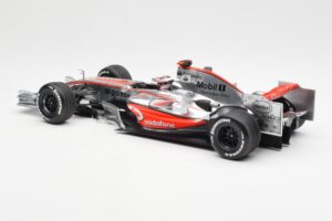 McLaren MP4-22 Mercedes #1 F. Alonso Presentation Valencia 2007 Minichamps 1:18 538071871 Metalas - nuotrauka 5 iš 6
