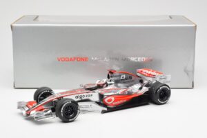 McLaren MP4-22 Mercedes #1 F. Alonso Presentation Valencia 2007 Minichamps 1:18 538071871 Metalas - nuotrauka 6 iš 6