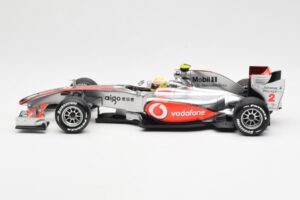 Vodafone McLaren Mercedes MP4-25 #3 L. Hamilton F1 Showcar 2010 Minichamps 1:18 530101872 Metalas - nuotrauka 3 iš 6