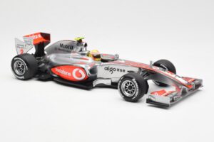 Vodafone McLaren Mercedes MP4-25 #3 L. Hamilton F1 Showcar 2010 Minichamps 1:18 530101872 Metalas - nuotrauka 4 iš 6