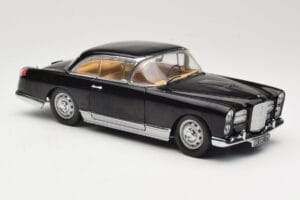 Facel Vega HK500 Juodas Sun Star 1:18 3751 Metalas - nuotrauka 6 iš 8