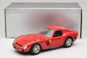 Ferrari 250 GTO Raudonas Bburago 1:18 B003 Metalas - nuotrauka 8 iš 8