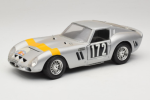 Ferrari 250 GTO #172 Tour de France 1964 Bburago 1:18 7011 Metalas