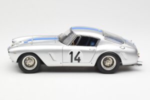 Ferrari 250 GT SWB #14 P. Noblet / J. Guichet Team Noblet 3rd Place 24 Hours of Le Mans 1961 CMC 1:18 M-079 Metalas - nuotrauka 3 iš 6