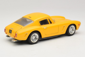 Ferrari 250 GT Berlinetta Geltonas Jouef Evolution 1:18 301200 Metalas - nuotrauka 3 iš 8