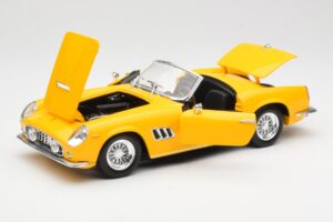 Ferrari 250 GT California Spider Geltonas Hot Wheels 1:18 23905 Metalas - nuotrauka 2 iš 8