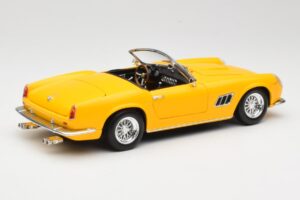 Ferrari 250 GT California Spider Geltonas Hot Wheels 1:18 23905 Metalas - nuotrauka 3 iš 8