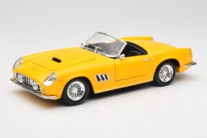 Ferrari 250 GT California Spider Geltonas Hot Wheels 1:18 23905 Metalas