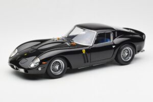 Ferrari 250 GTO Juodas Kyosho 1:18 08431BK Metalas