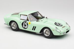 Ferrari 250 GTO #15 S. Moss / G. Hill Goodwood 1962 CMC 1:18 M-247 Metalas - nuotrauka 4 iš 6