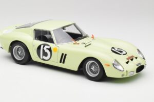 Ferrari 250 GTO #15 S. Moss / I. Ireland Goodwood Tourist Trophy Winner 1962 Kyosho 1:18 08438C Metalas - nuotrauka 6 iš 8