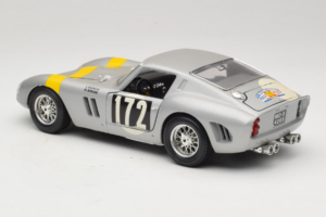 Ferrari 250 GTO #172 L. Bianchi / G. Berger Tour de France 1962 Sidabrinis Riboto Leidimo Bburago 1:18 3011-S1 Metalas - nuotrauka 7 iš 8