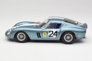 Ferrari 250 GTO #24 P. Rodriguez 12 Hours of Sebring GT3.0 Winner 1962 Kyosho 1:18 08438D Metalas - nuotrauka 4 iš 8