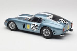 Ferrari 250 GTO #24 P. Rodriguez 12 Hours of Sebring GT3.0 Winner 1962 Kyosho 1:18 08438D Metalas - nuotrauka 7 iš 8