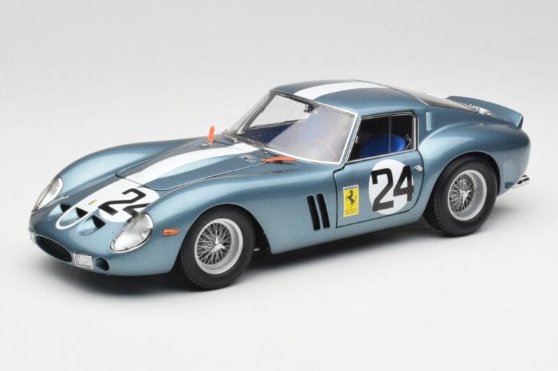 Ferrari 250 GTO #24 P. Rodriguez 12 Hours of Sebring GT3.0 Winner 1962 Kyosho 1:18 08438D Metalas