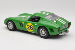 Ferrari 250 GTO #26 Žalias Baltos Juostos 1962 Bburago 1:18 3011-G3 Metalas - nuotrauka 7 iš 8