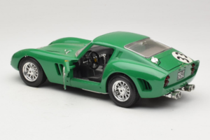 Ferrari 250 GTO #33 Žalias Bburago 1:18 3011-G1 Metalas - nuotrauka 5 iš 8