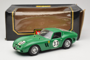 Ferrari 250 GTO #33 Žalias Bburago 1:18 3011-G1 Metalas - nuotrauka 8 iš 8