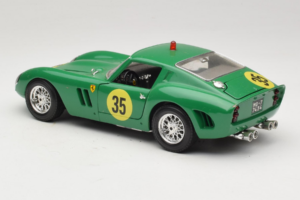 Ferrari 250 GTO #35 Žalias 1962 Bburago 1:18 3011-G2 Metalas - nuotrauka 7 iš 8