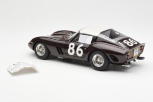 Ferrari 250 GTO #86 Targa Florio 1962 CMC 1:18 M-156 Metalas - nuotrauka 5 iš 6