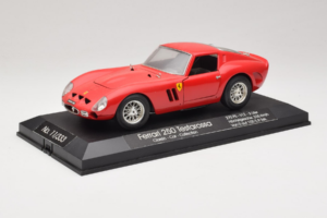 Ferrari 250 GTO Raudonas Replacement Stand Exclusive Cars 1:18 EC005 Metalas