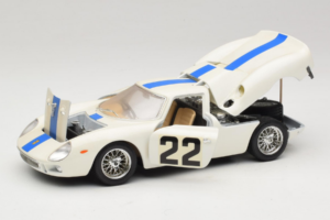 Ferrari 250 LM #22 Baltas 1965 Bburago 1:18 3333-W1 Metalas - nuotrauka 2 iš 8