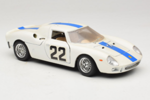 Ferrari 250 LM #22 Baltas 1965 Bburago 1:18 3333-W1 Metalas - nuotrauka 6 iš 8