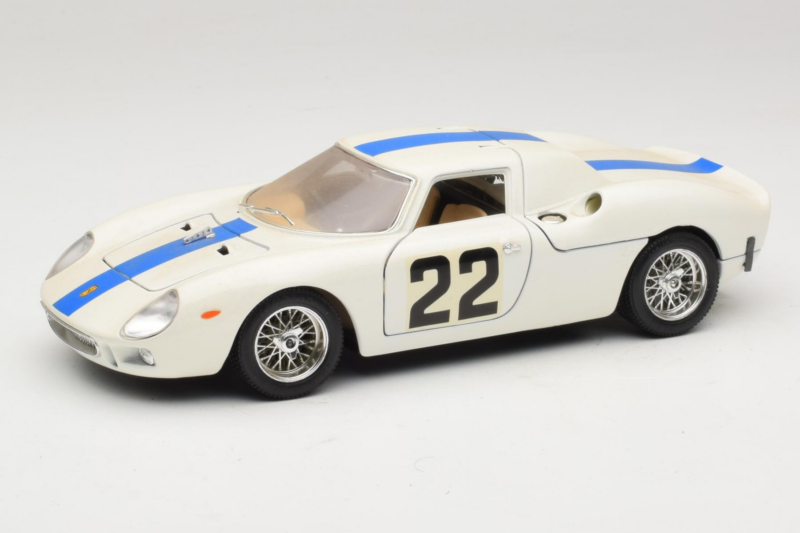 Ferrari 250 LM #22 Baltas 1965 Bburago 1:18 3333-W1 Metalas