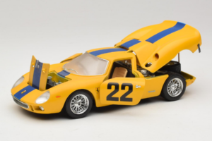 Ferrari 250 LM #22 Geltonas 1965 Bburago 1:18 3333-Y1 Metalas - nuotrauka 2 iš 8