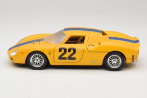 Ferrari 250 LM #22 Geltonas 1965 Bburago 1:18 3333-Y1 Metalas - nuotrauka 4 iš 8