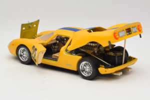 Ferrari 250 LM #22 Geltonas 1965 Bburago 1:18 3333-Y1 Metalas - nuotrauka 5 iš 8