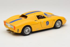 Ferrari 250 LM #9 Geltonas 1965 Bburago 1:18 3033-Y1 Metalas - nuotrauka 3 iš 8