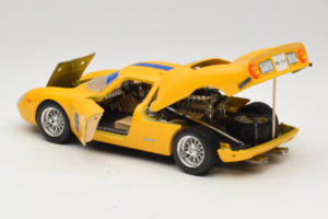 Ferrari 250 LM #9 Geltonas 1965 Bburago 1:18 3033-Y1 Metalas - nuotrauka 5 iš 8