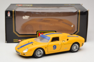 Ferrari 250 LM #9 Geltonas 1965 Bburago 1:18 3033-Y1 Metalas - nuotrauka 8 iš 8