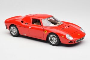 Ferrari 250 Le Mans Raudonas Bburago 1:18 3033 Metalas - nuotrauka 6 iš 8
