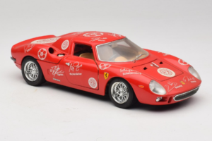 Ferrari 250 LM Raudonas Baltas Essen Autographs Riboto Leidimo Bburago 1:18 3033-P4 Metalas - nuotrauka 6 iš 8