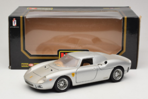 Ferrari 250 LM Sidabrinis Bburago 1:18 3033-S1 Metalas - nuotrauka 8 iš 8