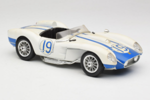 Ferrari 250 Testa Rossa #19 Baltas Replacement Box 1957 Bburago 1:18 3007-R5 Metalas - nuotrauka 6 iš 8