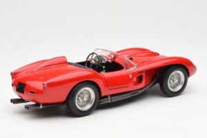 Ferrari 250 Testa Rossa Pontoon Fender Raudonas CMC 1:18 M-071 Metalas - nuotrauka 2 iš 6