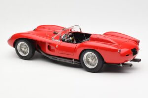 Ferrari 250 Testa Rossa Pontoon Fender Raudonas CMC 1:18 M-071 Metalas - nuotrauka 5 iš 6