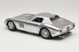 Ferrari 275 GTB Chrome Sidabrinis Guiloy 1:18 B004 Metalas - nuotrauka 7 iš 8