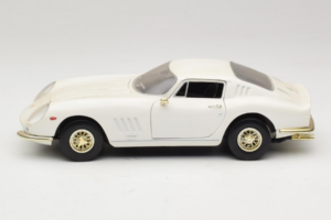 Ferrari 275 GTB/4 Baltas ERTL 1:18 7493 Metalas - nuotrauka 4 iš 8