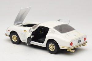 Ferrari 275 GTB/4 Baltas ERTL 1:18 7493 Metalas - nuotrauka 5 iš 8